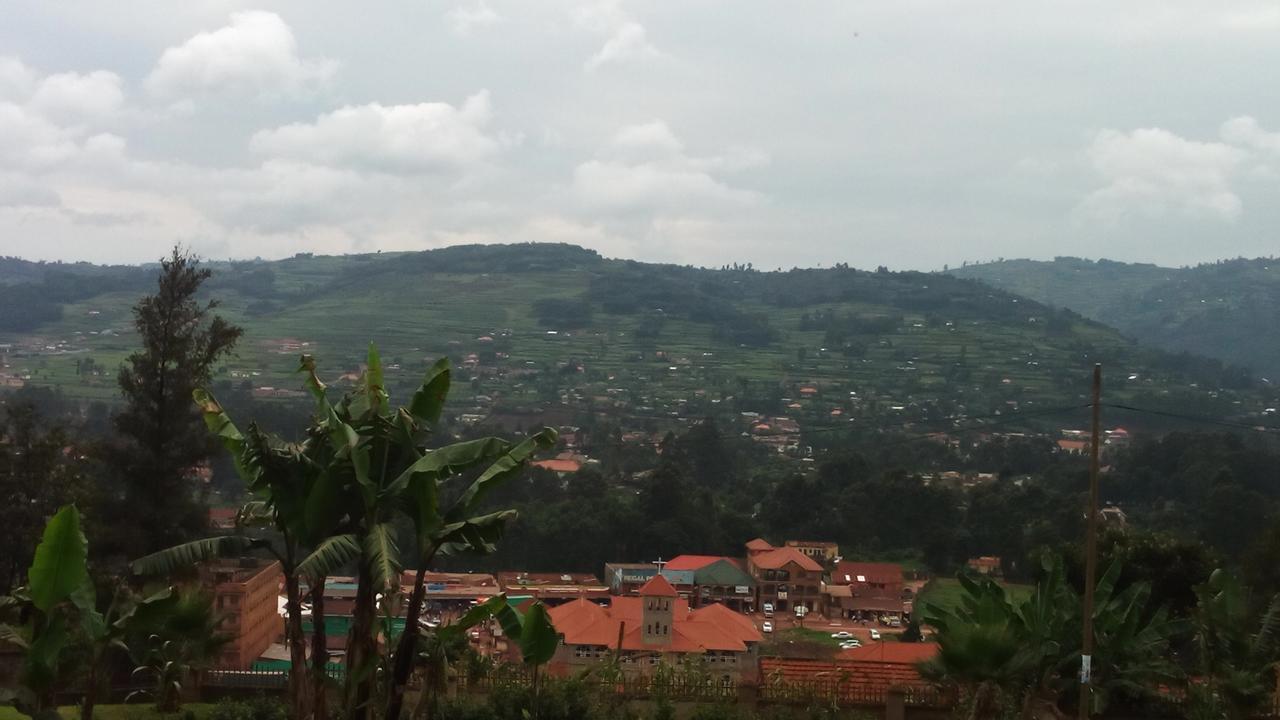 White Horse Inn Kabale Exterior photo