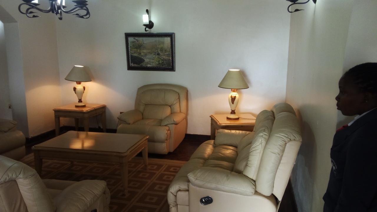 White Horse Inn Kabale Exterior photo