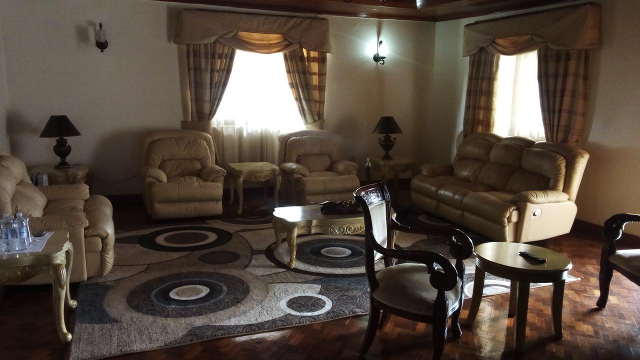 White Horse Inn Kabale Exterior photo